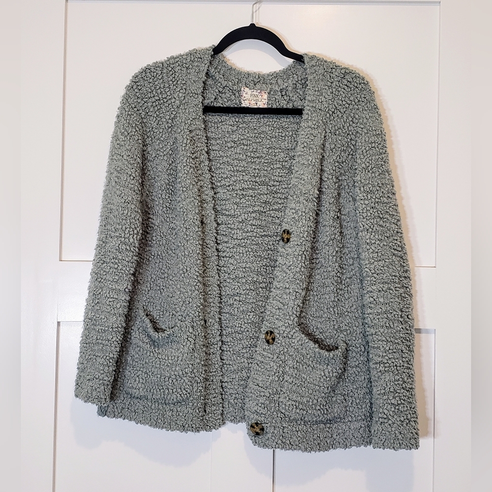 Pink Republic Green 3 Button Cardigan 2 Pockets Textured Popcorn Size Medium